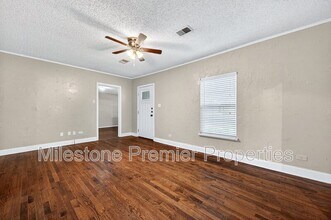 1430 W Shepherd St in Denison, TX - Building Photo - Building Photo