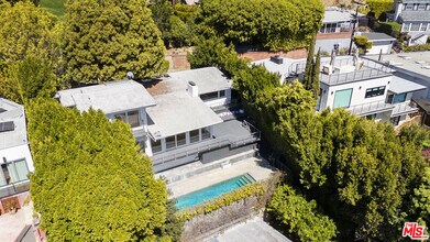 8312 Hollywood Blvd in Los Angeles, CA - Building Photo - Building Photo