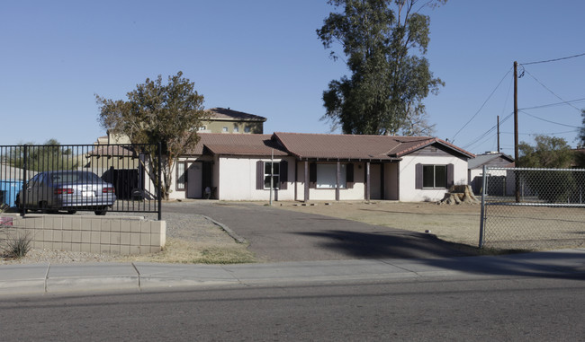 2816-2820 W Maryland Ave in Phoenix, AZ - Foto de edificio - Building Photo