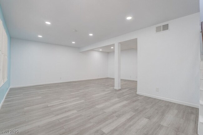 3355 Zephyr Ct in Las Vegas, NV - Building Photo - Building Photo
