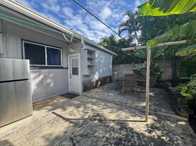 1345 Akaiki St, Unit 1345 Akaiki in Kailua, HI - Building Photo