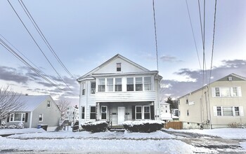 74 Mitchell St in New Britain, CT - Building Photo - Building Photo