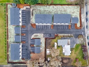 2999 Harrison Ave in Centralia, WA - Foto de edificio - Building Photo