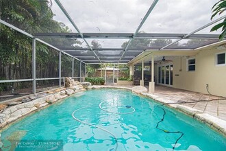 3023 NE 5th Terrace in Wilton Manors, FL - Building Photo - Building Photo