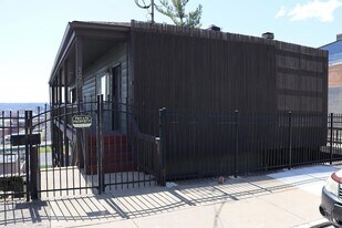 399 Oregon St in Cincinnati, OH - Building Photo