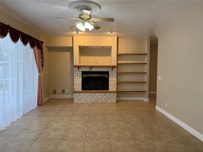 1373 Foxforrest Cir in Apopka, FL - Building Photo - Building Photo