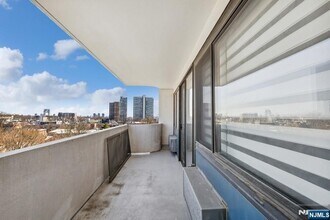 1600 Center St in Fort Lee, NJ - Building Photo - Building Photo