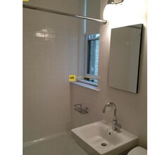 1064 Beacon St, Unit 8 in Brookline, MA - Building Photo - Building Photo