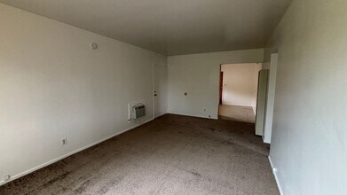 700 Johnston Ave-Unit -704 E. Johnston Ave in Hemet, CA - Building Photo - Building Photo