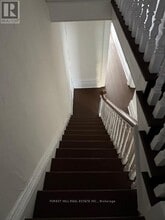 132 Dundas St E in Toronto, ON - Building Photo - Building Photo