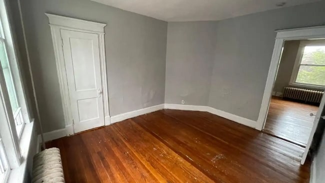 259 Cooke St, Unit 2 in Waterbury, CT - Building Photo - Building Photo