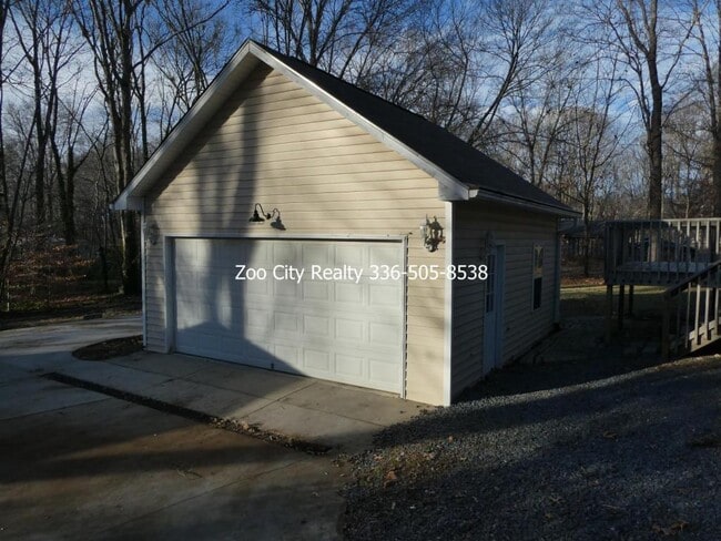 1229 Appaloosa Trail in Asheboro, NC - Building Photo - Building Photo