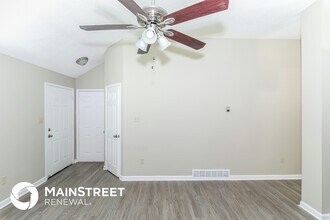 4931 Chamberlain Ln in Memphis, TN - Building Photo - Building Photo