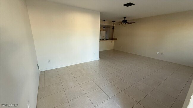 property at 2823 SW Santa Barbara Pl