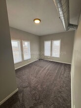 1500 W Broadway in Minneapolis, MN - Building Photo - Building Photo