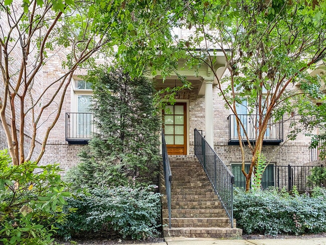 property at 598 Ansley Cir NE