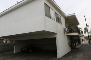 5327 Auckland Ave in North Hollywood, CA - Building Photo - Building Photo