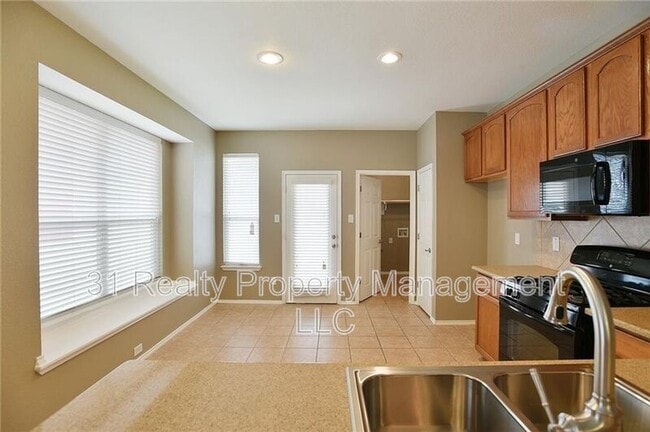 9109 Nathaniel Dr in Aubrey, TX - Building Photo - Building Photo