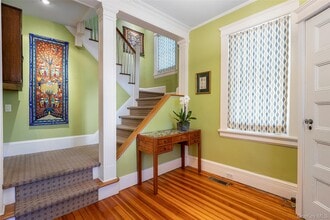 5 Gerlach Pl in Larchmont, NY - Building Photo - Building Photo