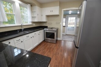 3916 E Lake Shore Dr in Wonder Lake, IL - Building Photo - Building Photo