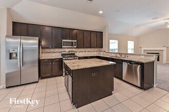 9119 Newcroft Ct in Tomball, TX - Building Photo - Building Photo