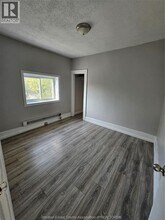 900 Elsmere Ave in Windsor, ON - Building Photo - Building Photo