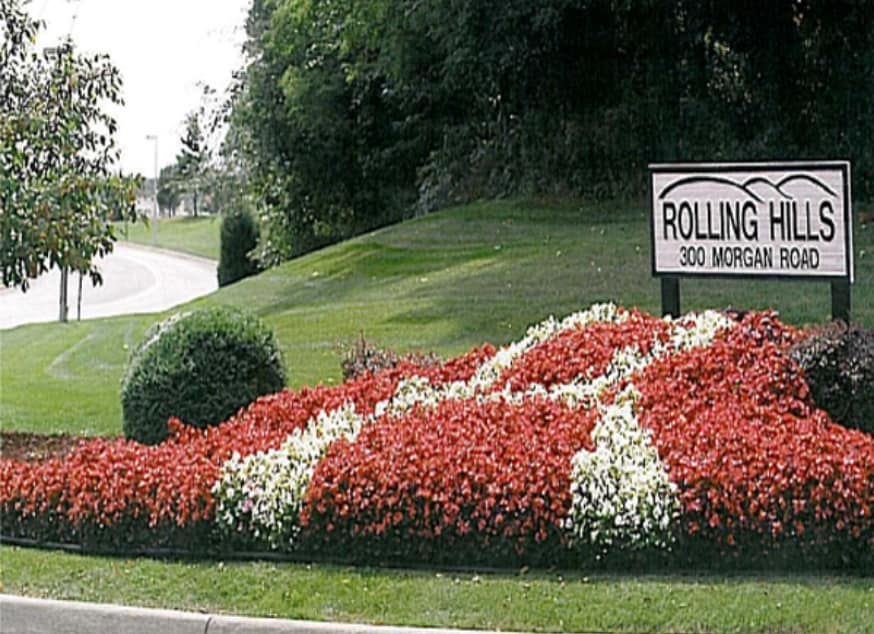 The Community of Rolling Hills in Battle Creek, MI - Building Photo