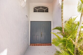 6304 Harbour Club Dr in Greenacres, FL - Building Photo - Building Photo