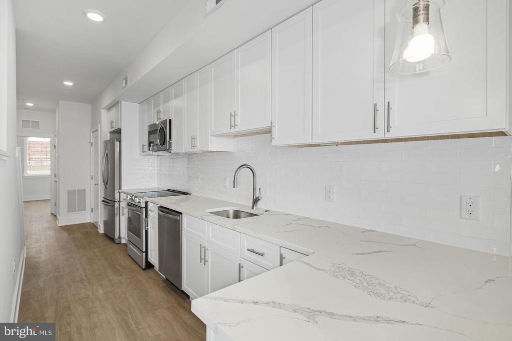 2721 Federal St in Philadelphia, PA - Building Photo