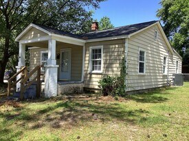 4111 Water St in Columbia, SC - Building Photo