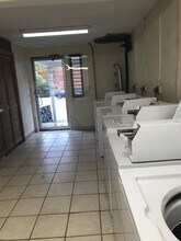 900 Lexington St in Waltham, MA - Building Photo - Building Photo