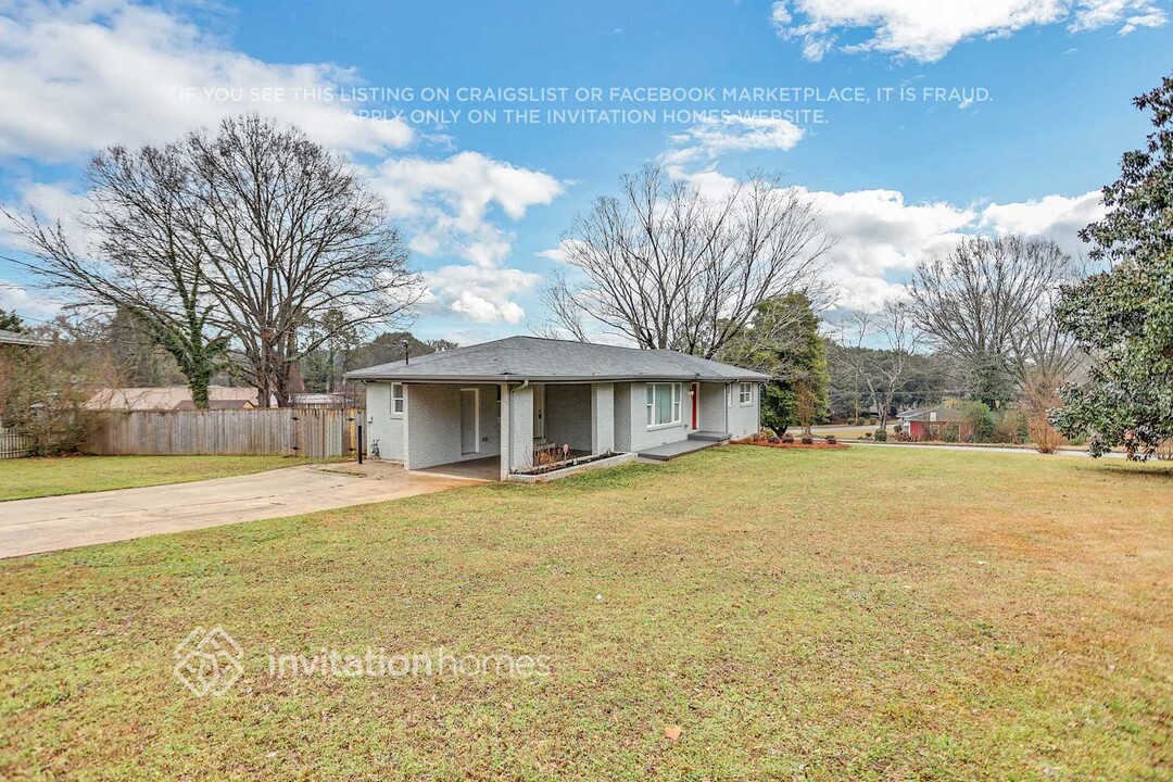 2844 Lynda Pl in Decatur, GA - Building Photo