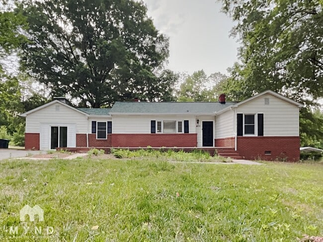 property at 403 S Beaver St