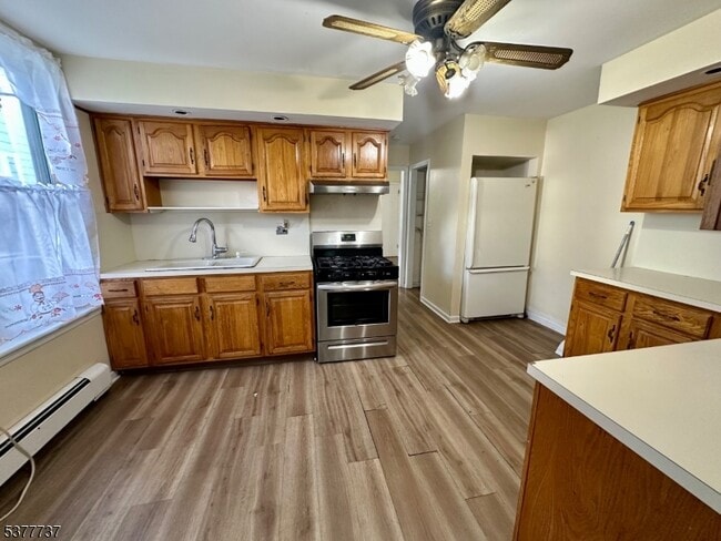 property at 6 Swaine Pl