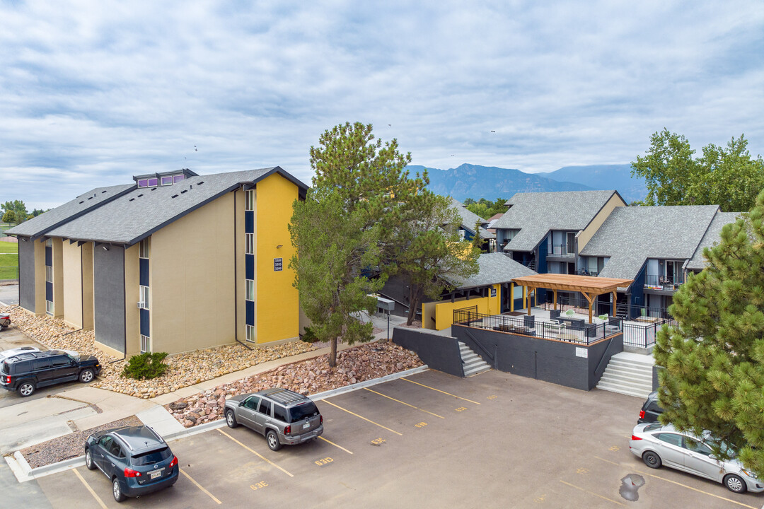 The Lofts @ Rock Vue in Colorado Springs, CO - Foto de edificio