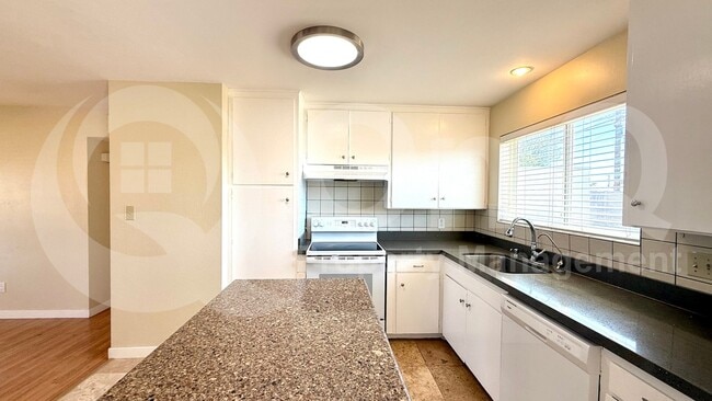 1233 W 9th St in Tempe, AZ - Foto de edificio - Building Photo