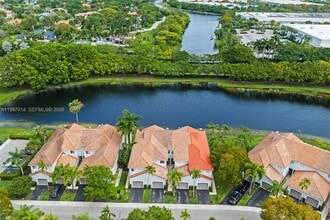 3676 San Simeon Cir in Weston, FL - Building Photo - Building Photo