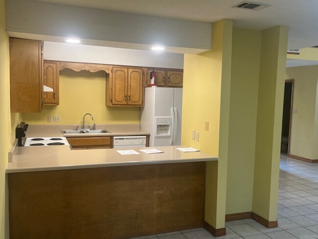 property at 119 Post Oak Pl