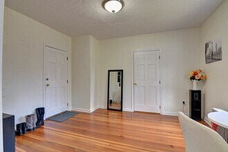 41 S Walnut St in Quincy, MA - Building Photo - Building Photo
