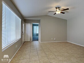 16024 S Catalina St in Chandler, AZ - Foto de edificio - Building Photo