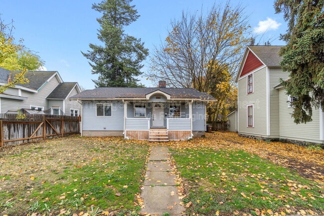 property at 410 E 8th Ave