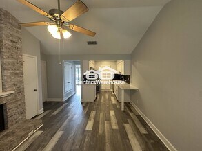 3839 Dry Creek Dr in Austin, TX - Building Photo - Building Photo