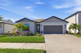 2261 Gabel Oak Dr in North Port, FL - Building Photo