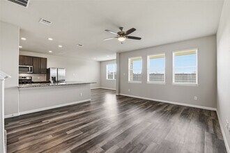 24907 Bastiani Canvas Ln in Katy, TX - Building Photo - Building Photo