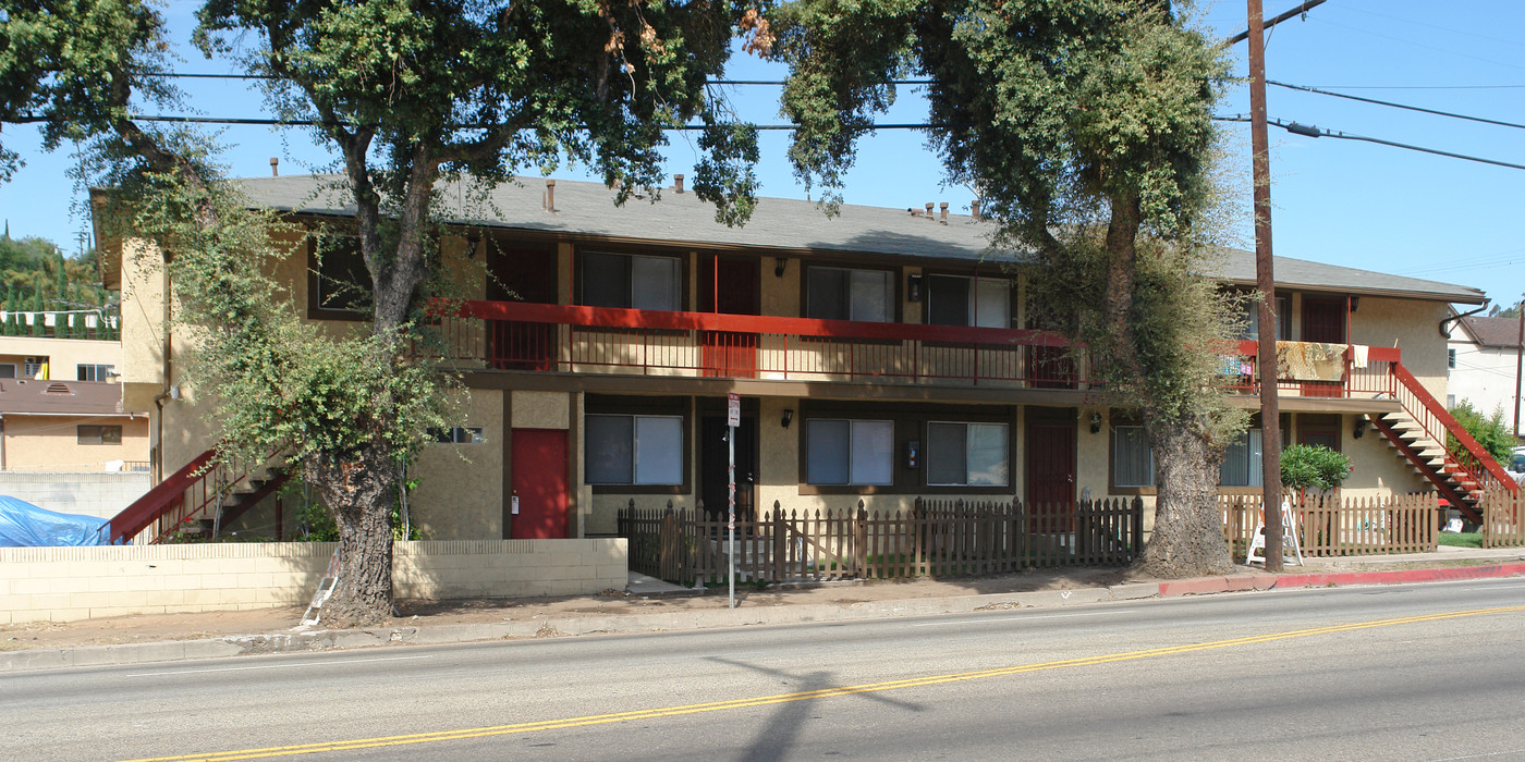 6765-6767 N Figueroa St in Los Angeles, CA - Building Photo