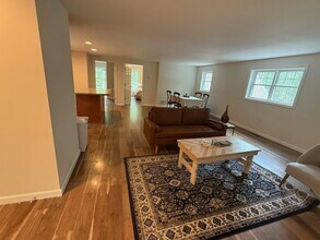 4 Andrew Way in Madbury, NH - Building Photo - Building Photo
