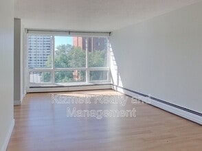 10135-10120 120 St NW in Edmonton, AB - Building Photo - Building Photo