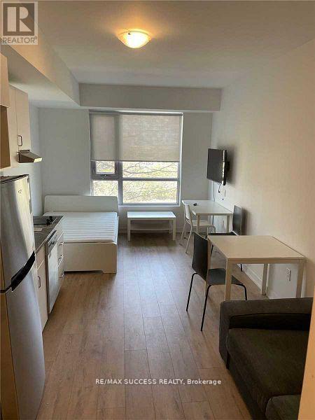 1800 Simcoe St N in Oshawa, ON - Building Photo - Building Photo