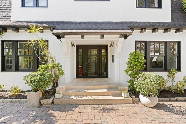 230 Princeton Dr in Lake Worth Beach, FL - Building Photo - Building Photo