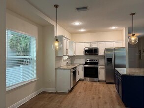 1736 W Walnut St in Tampa, FL - Building Photo - Building Photo